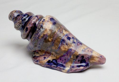 Glasierte Keramikmuschel in Violett, Lanzarote Töpfern