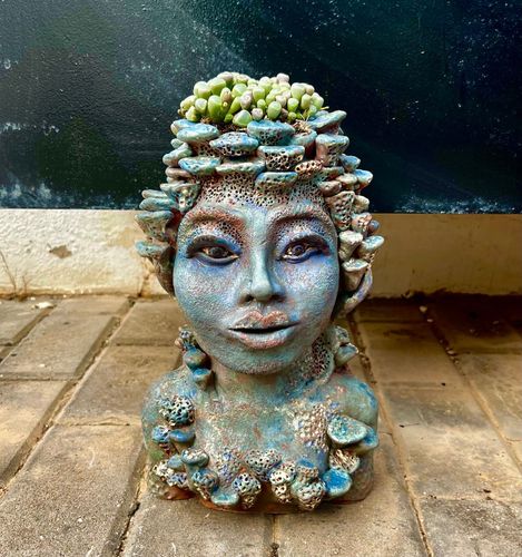Künstlerische Kopfskulptur aus Keramik, Lanzarote